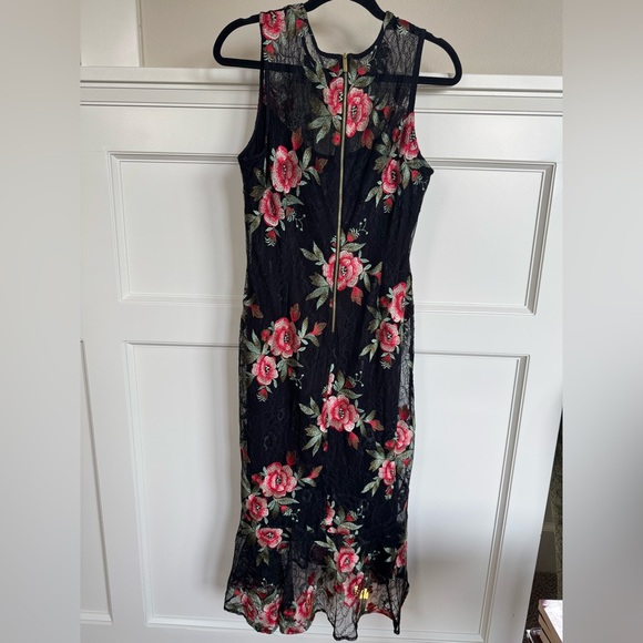 Calvin Klein, gorgeous, my favorite dress ever! - Picture 2 of 4